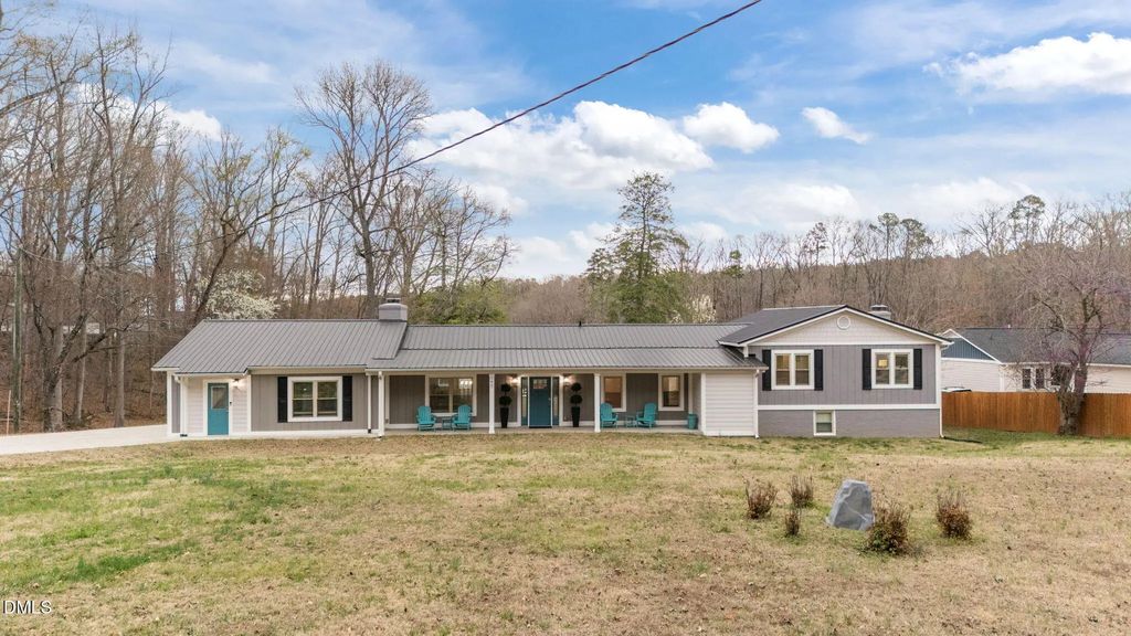 585 Bonanza Trail, Clarksville