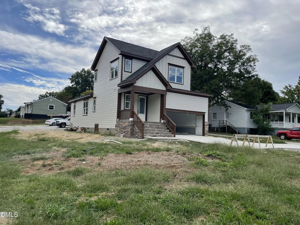 1509 Vaughn Road, Burlington