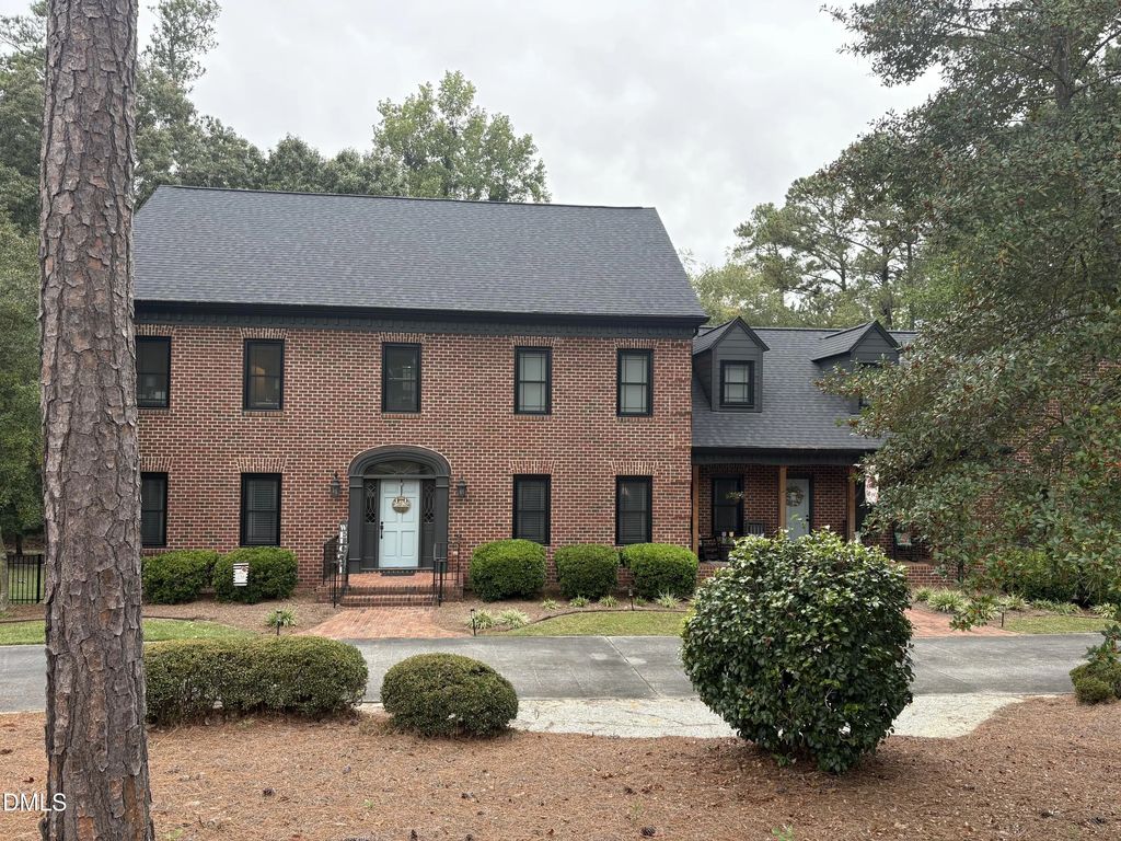275 Oak Street, Lillington