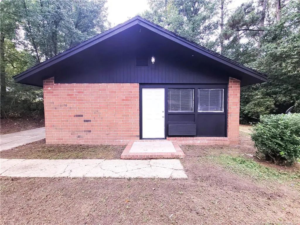 2331 Lake Avenue, Fayetteville