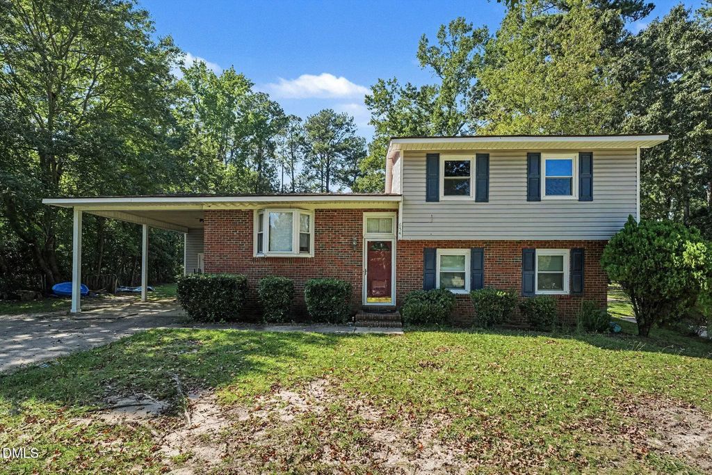 6546 Portsmouth Drive, Fayetteville
