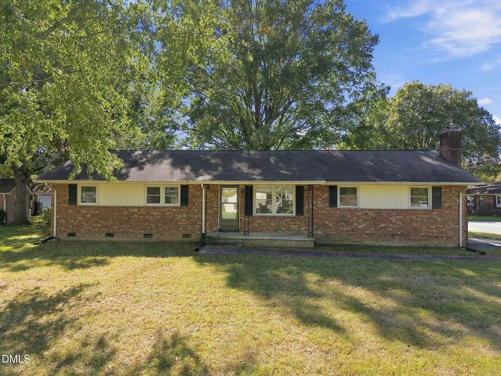 208 Aloha Drive, Graham