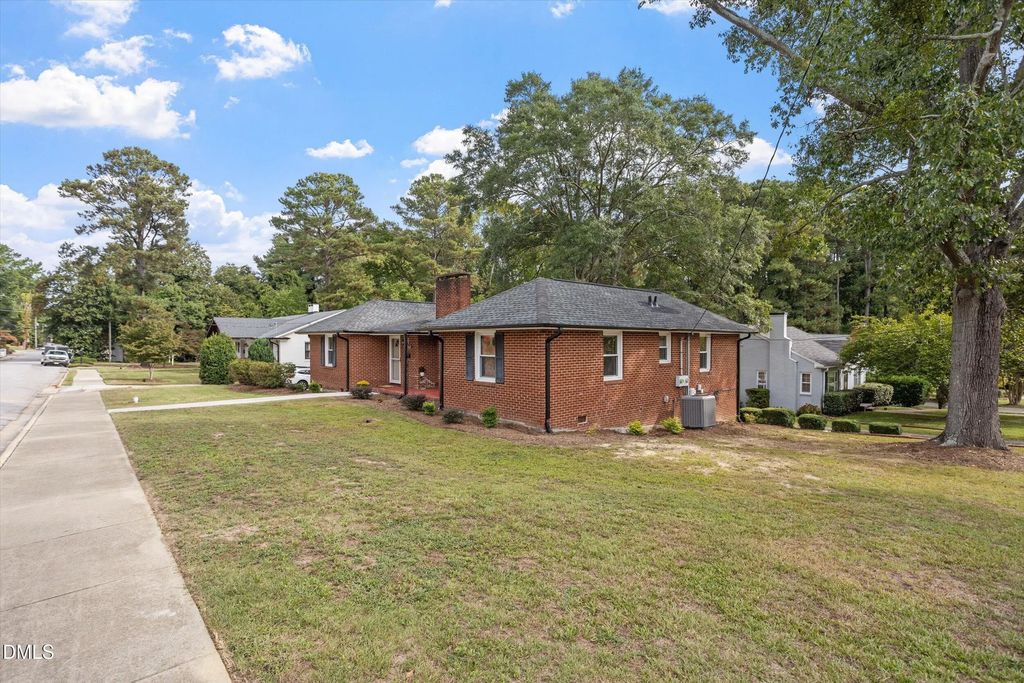 119 S Aiken Street, Fuquay Varina