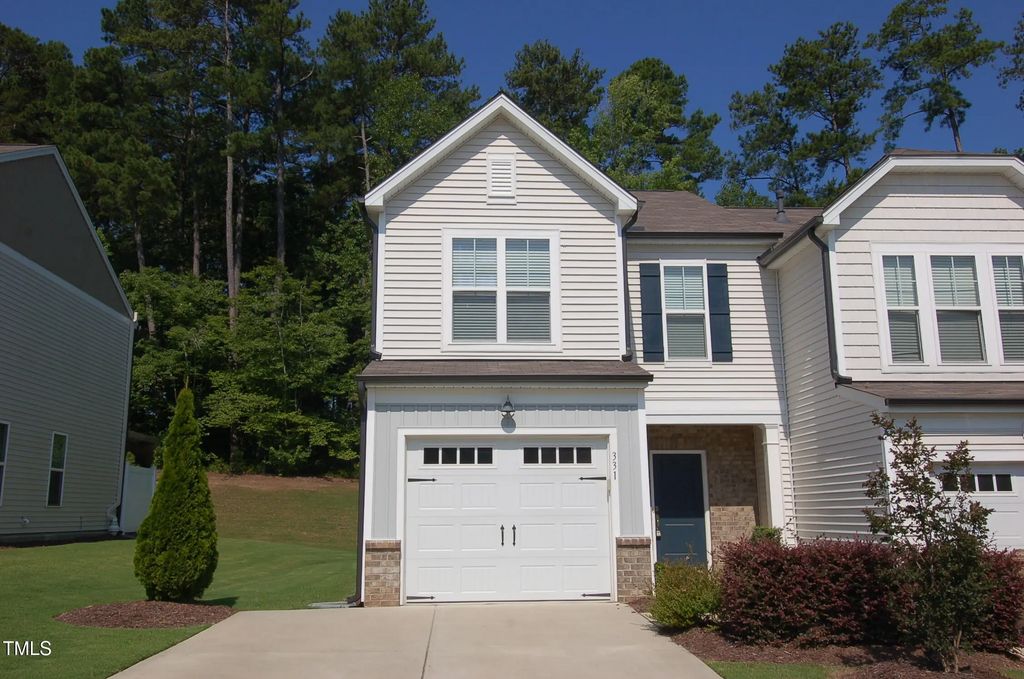 331 White Oak Ridge Drive, Garner
