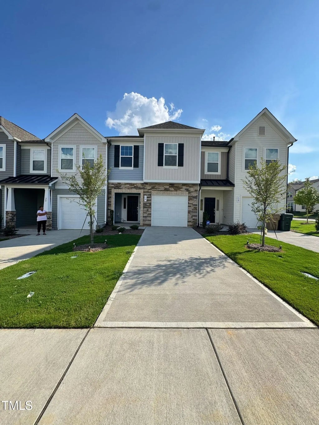 16 Honey Dew Way, Clayton