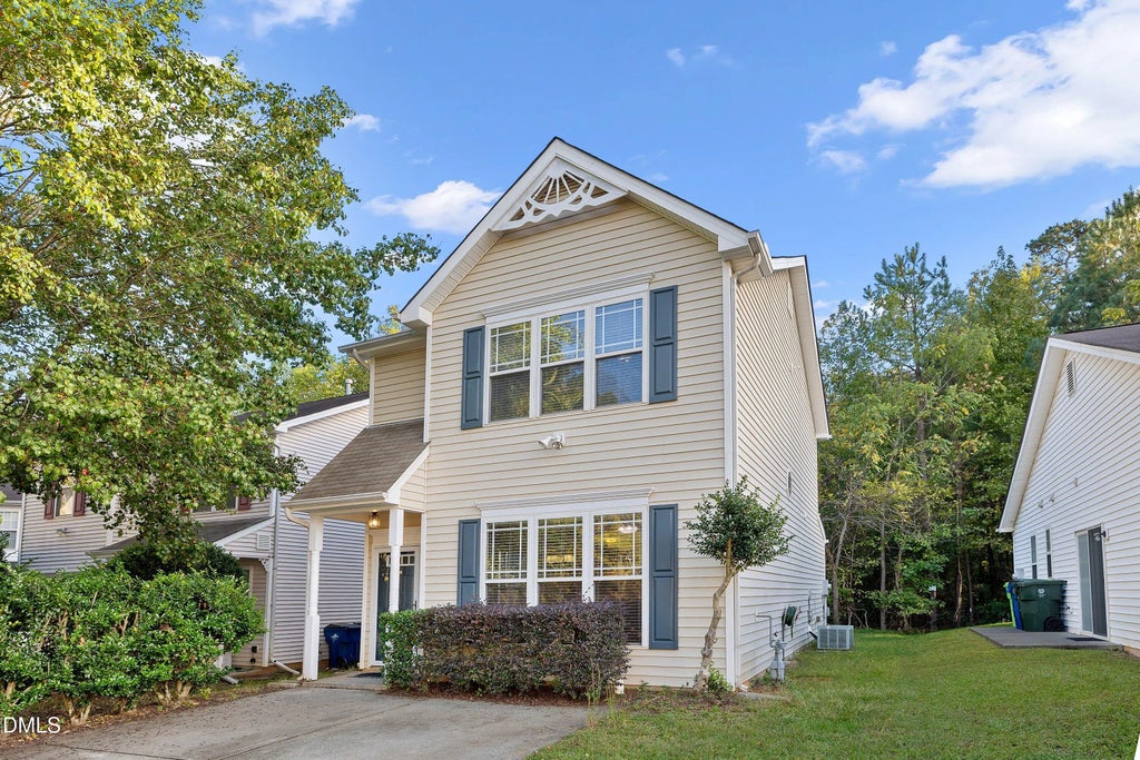 10821 Farmville Road Road, Raleigh