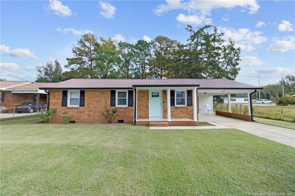 140 Starlite Drive, Lumberton