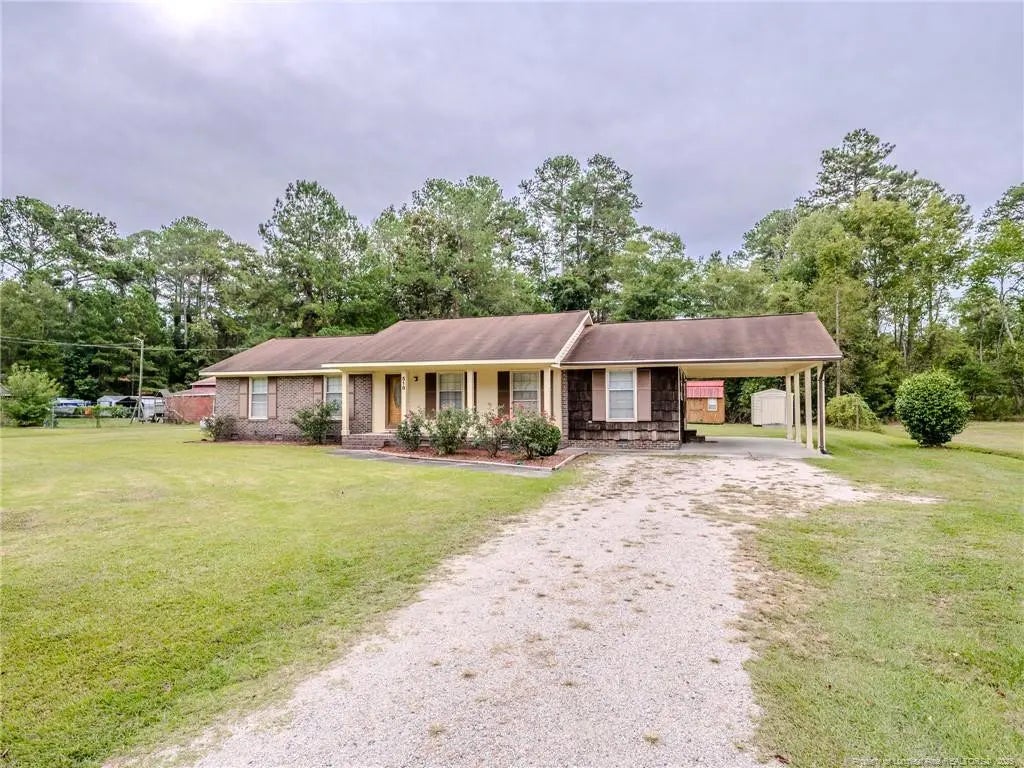 518 Forest Road, Lumberton