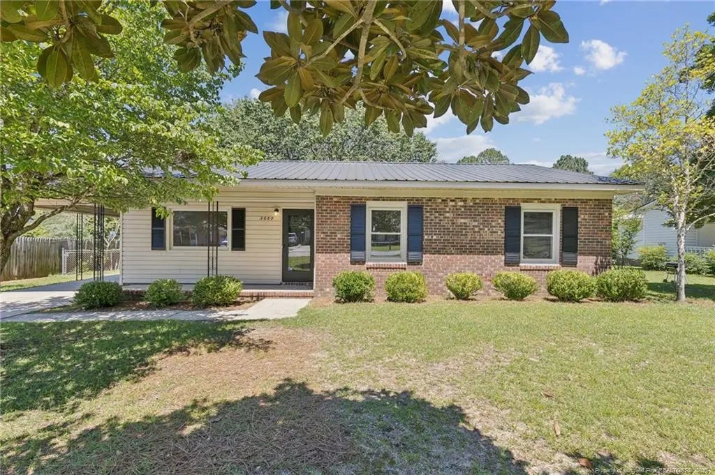 3660 Metric Drive, Hope Mills