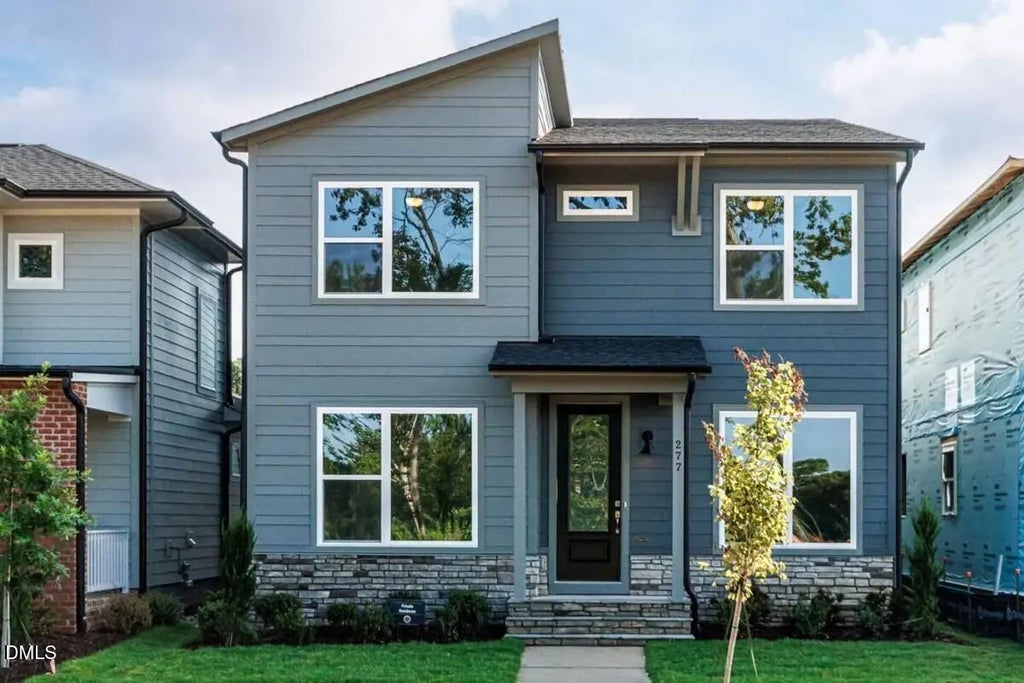 368 North Village Parkway, Pittsboro