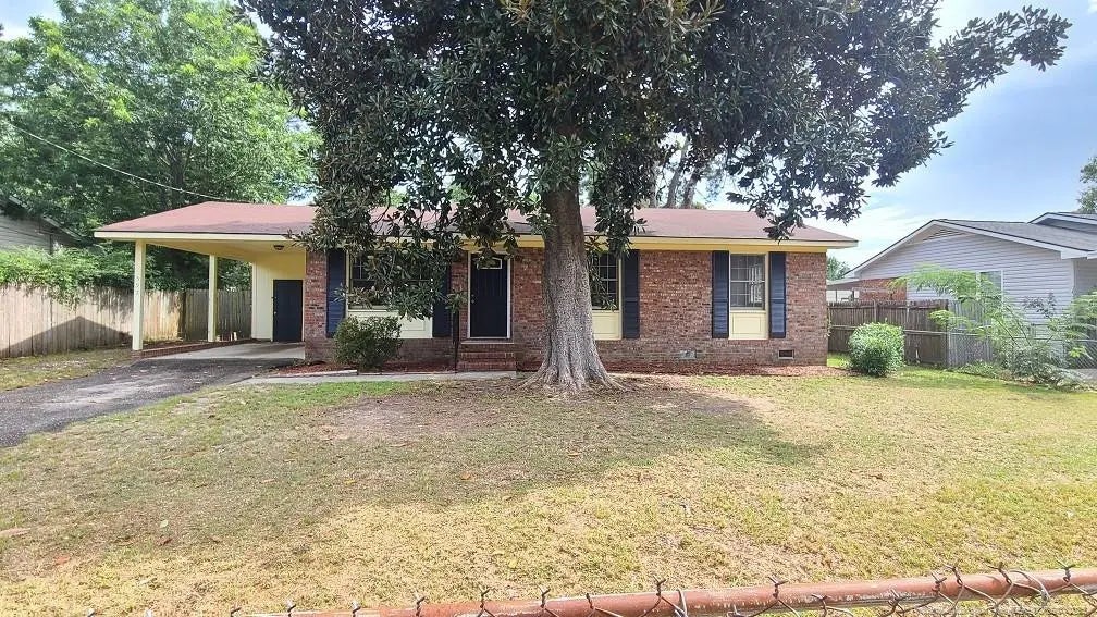 597 Braxton Boulevard, Fayetteville