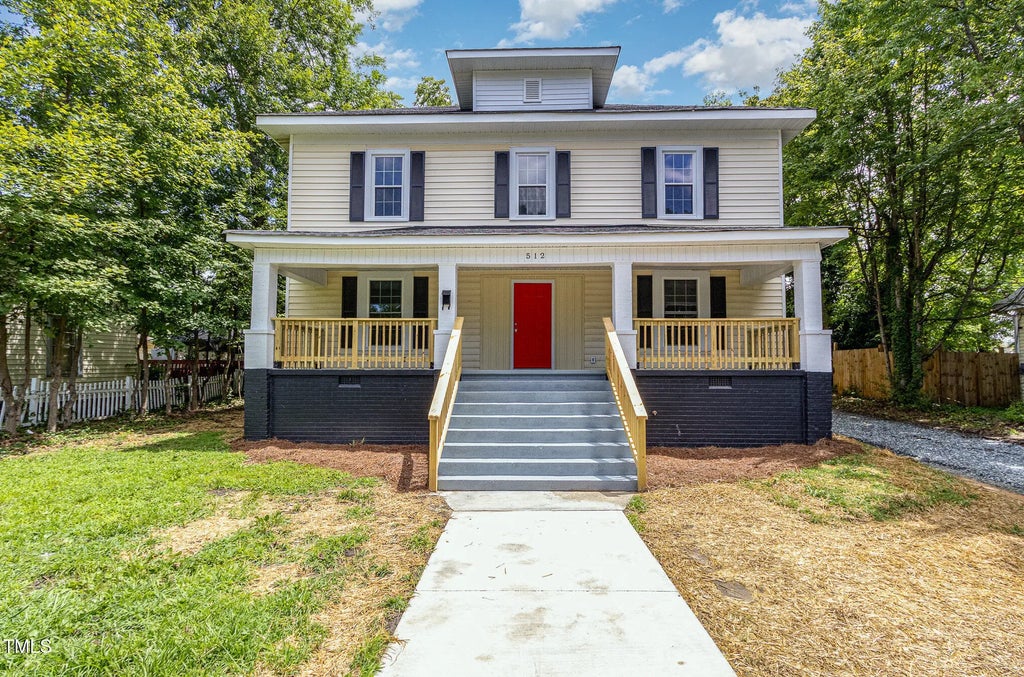 512 Maple Avenue, Burlington