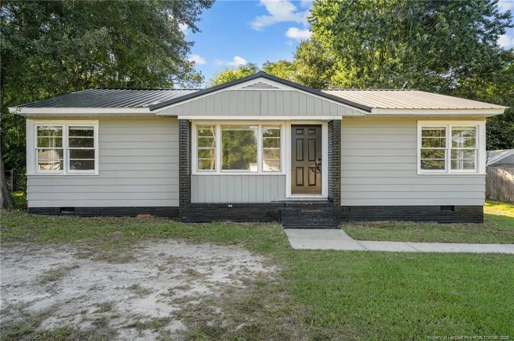 821 Sandalwood Drive, Fayetteville