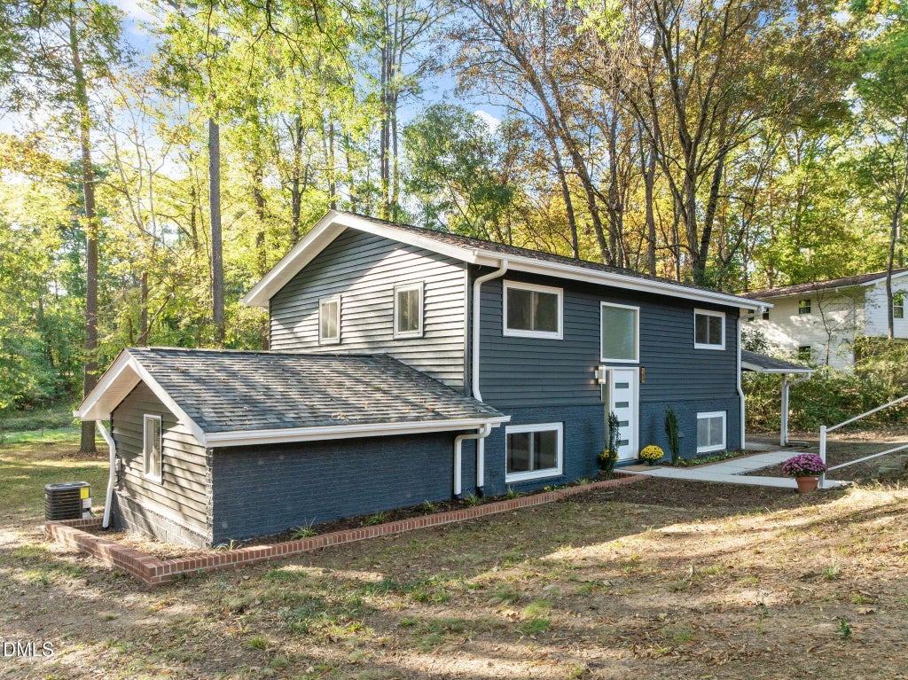 104 Lilac Drive, Carrboro