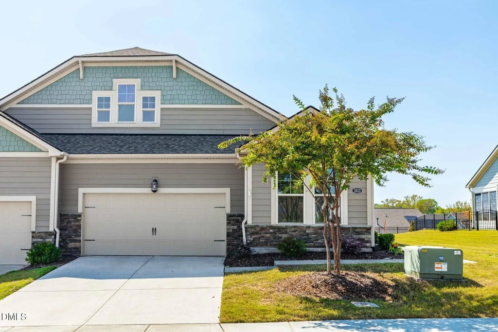 1013 Twain Trail, Durham