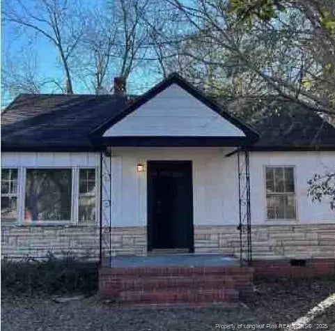 5101 Banyan Road, Fayetteville