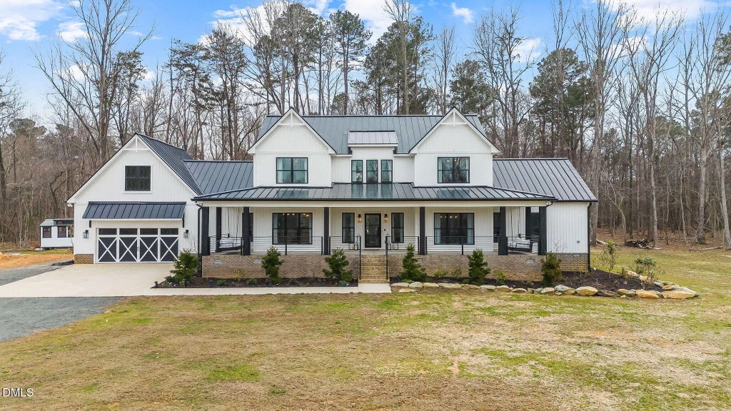 2418 Crossroads Avenue, Hillsborough