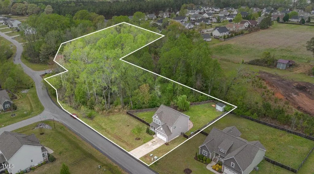 94 Avery Pond Drive, Fuquay Varina