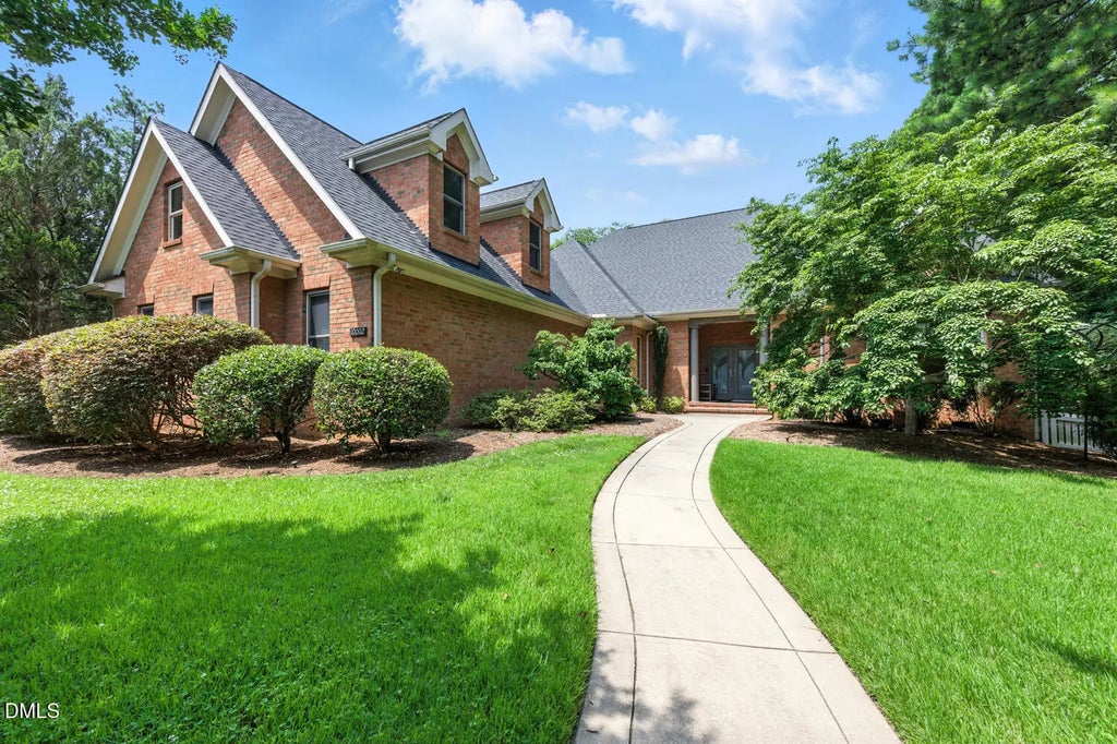 10002 Fountain, Chapel Hill