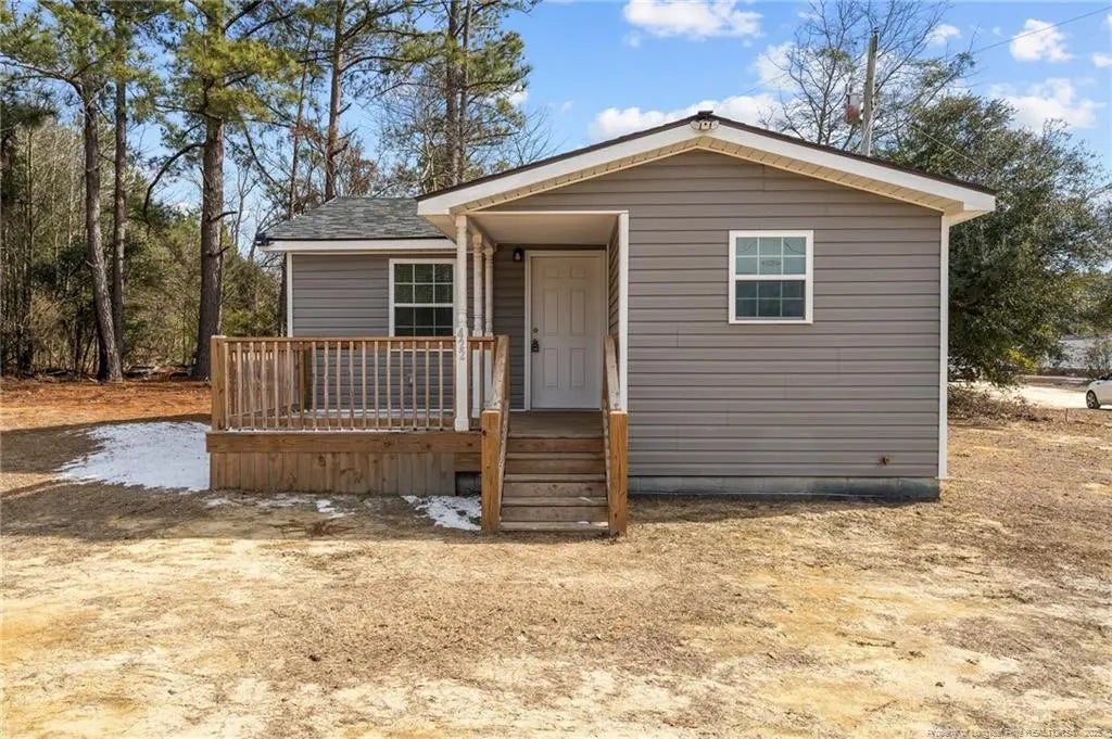422 Doc Brown Road, Raeford
