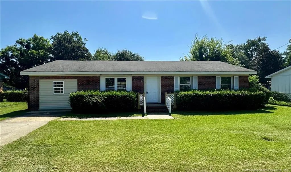 629 Glensford Drive, Fayetteville