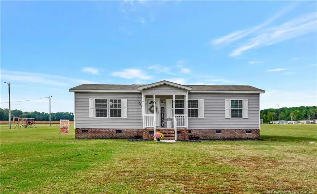 7879 Chicken Road, Lumberton