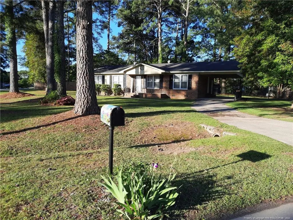 6401 Worthington Drive, Fayetteville