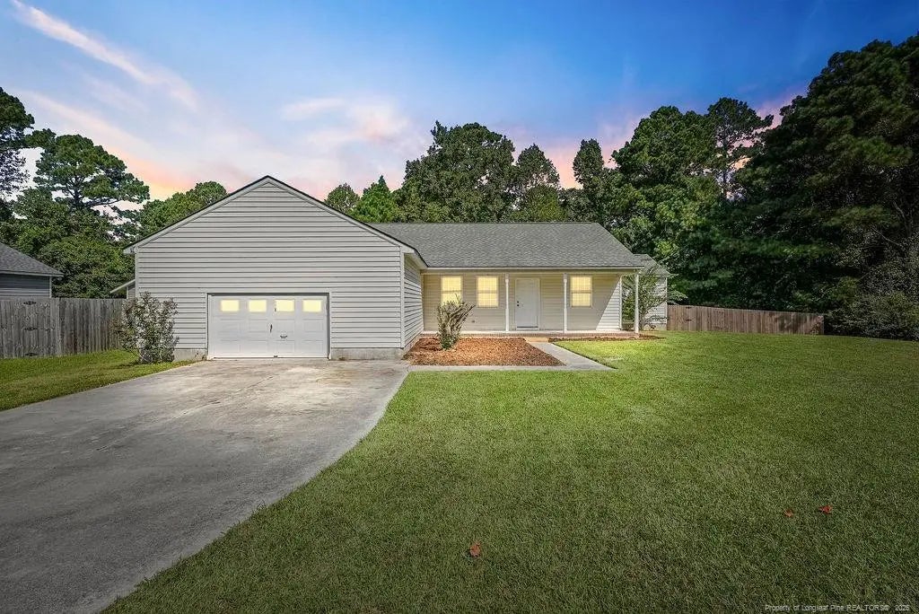 107 Evergreen Drive, Hubert