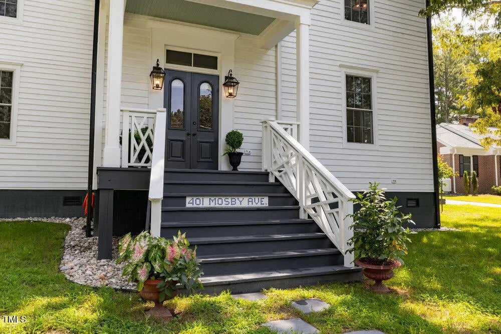 401 Mosby Avenue, Littleton