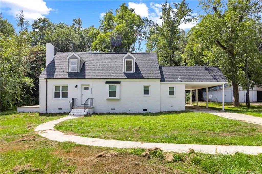 901 Iona Street, Fairmont