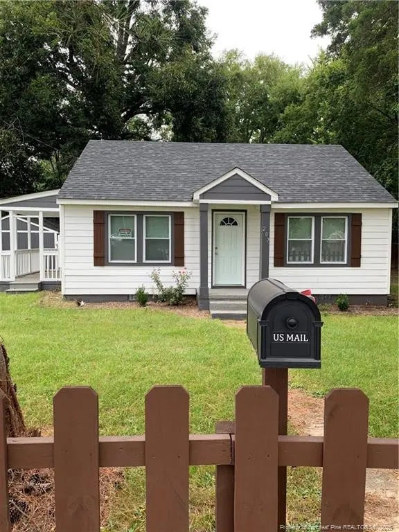 207 Johnson Street, Fayetteville