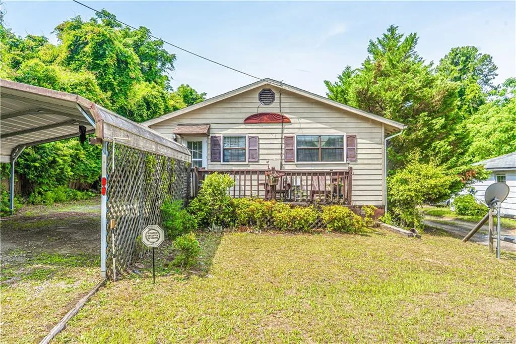 8212 Main Street, West End