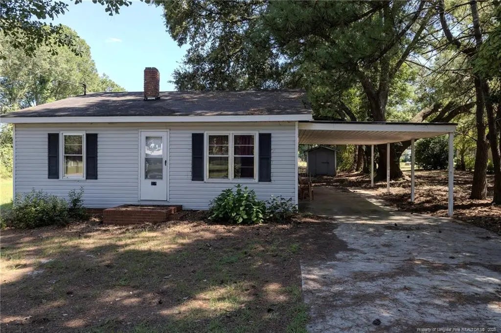 374 Snake Road, Lumberton