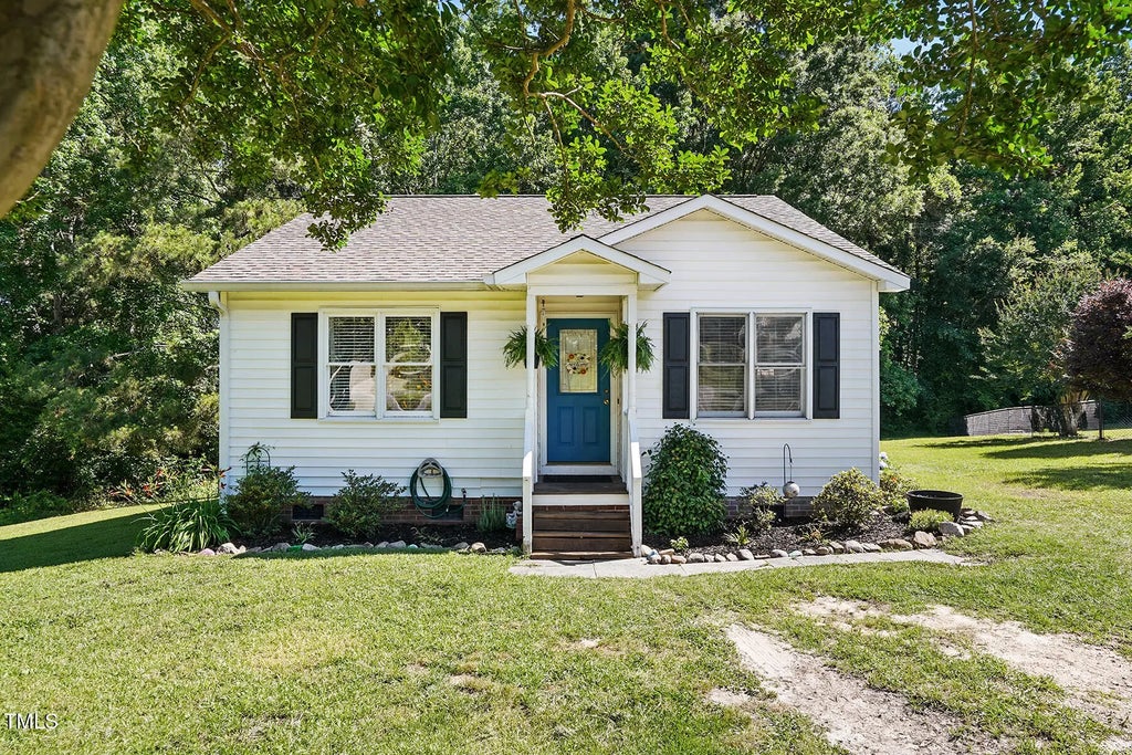 364 Chinaberry Lane, Angier