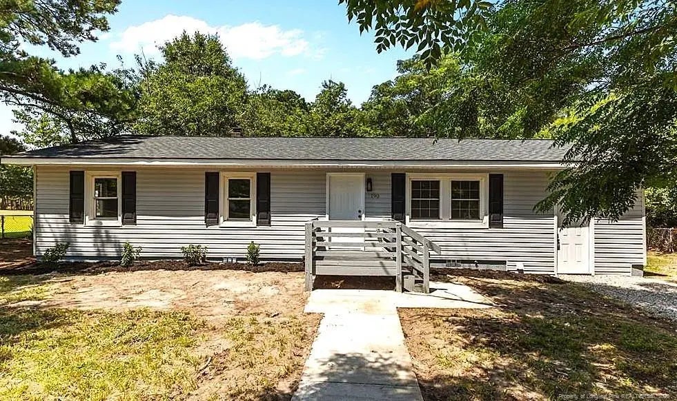 190 Payton Place Road, Lumber Bridge