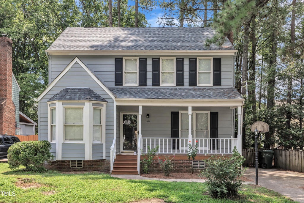 7304 N Thorncliff Place, Raleigh