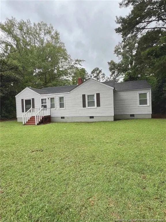 412 Midland Way, Laurinburg