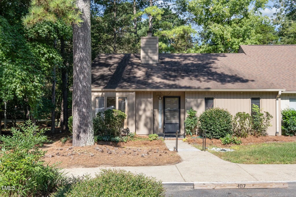 107 Woodbridge Lane, Chapel Hill