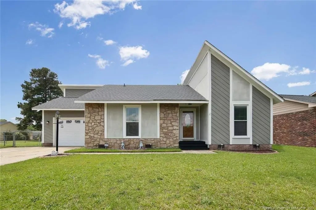 1001 Glen Reilly Drive, Fayetteville