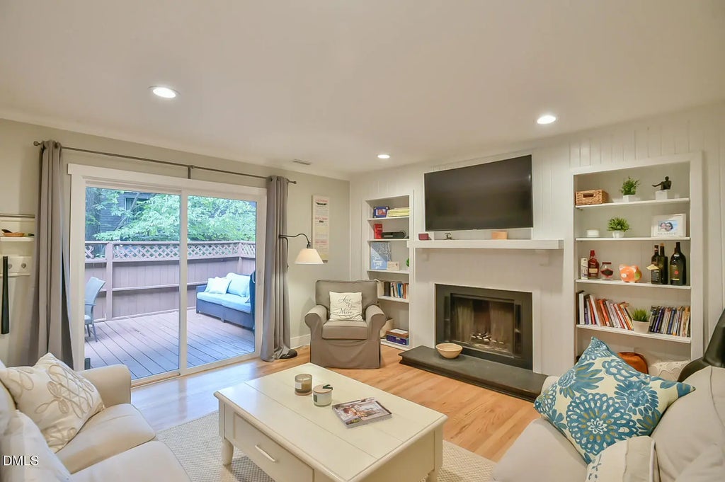 173 Summerwalk Circle, Chapel Hill