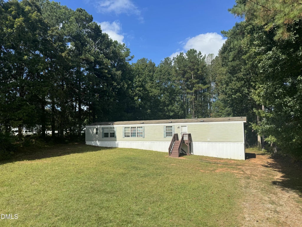 1163 Schloss Road, Louisburg