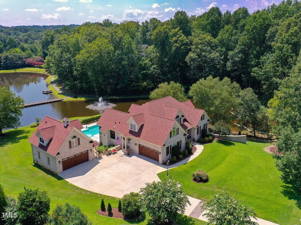 134 Lake Point Drive, Clayton