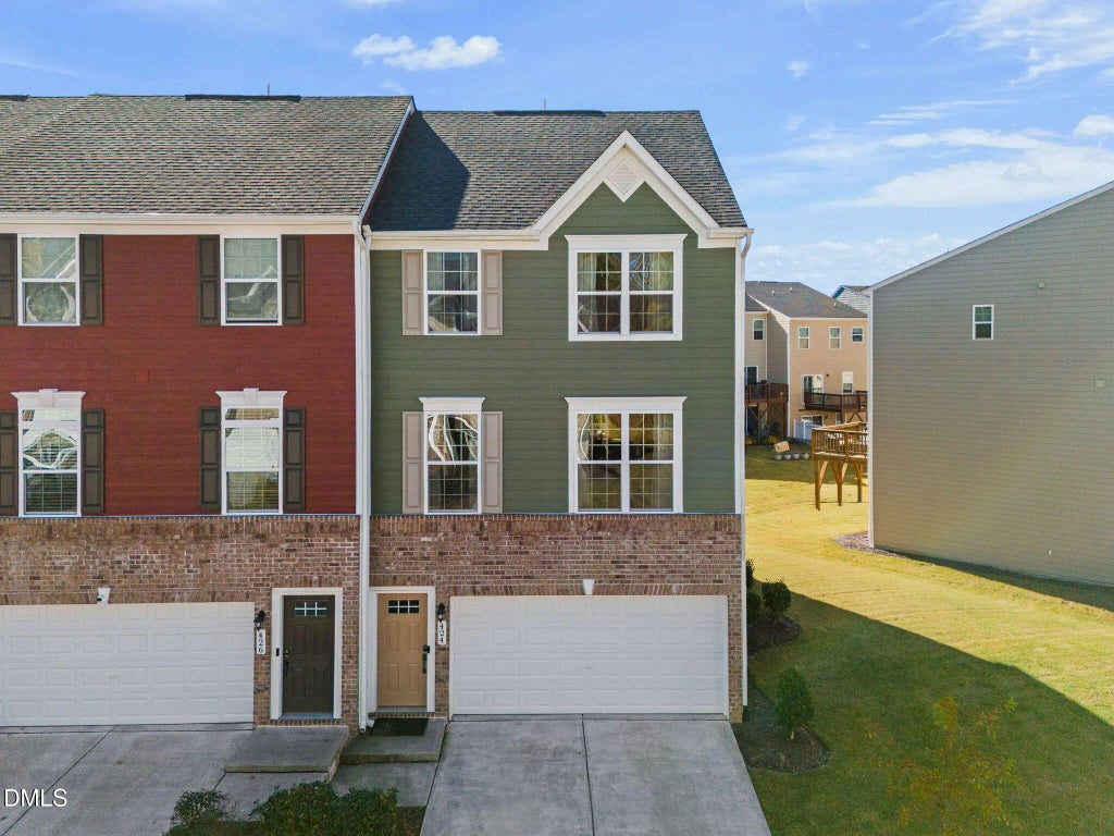 424 Cross Country Way, Durham