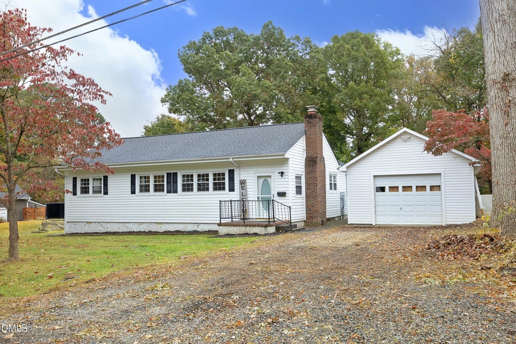 612 N Carr Street, Mebane