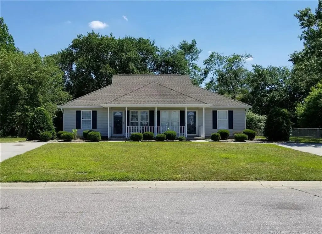 1002 Pinecrest Drive A, Lumberton