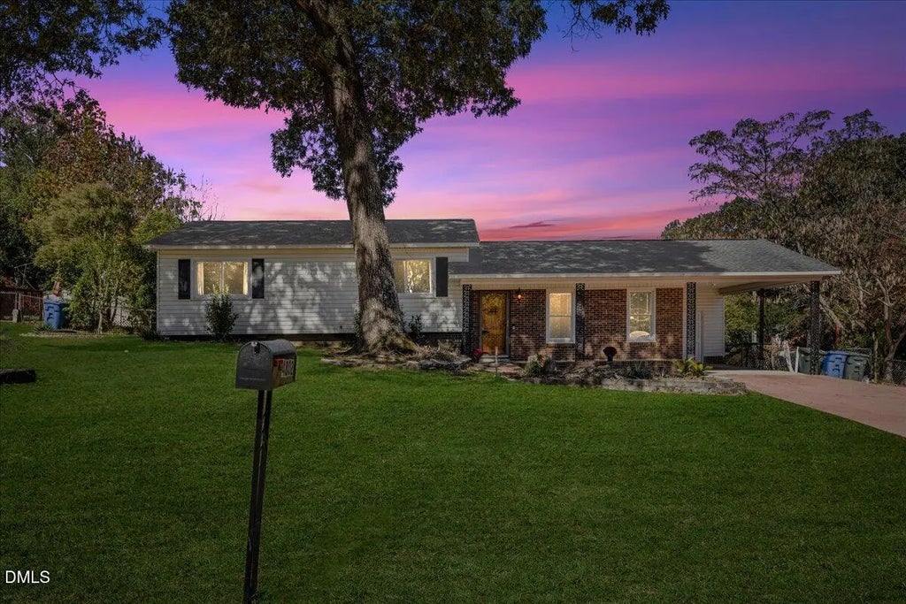 4802 Hurley Drive, Fayetteville