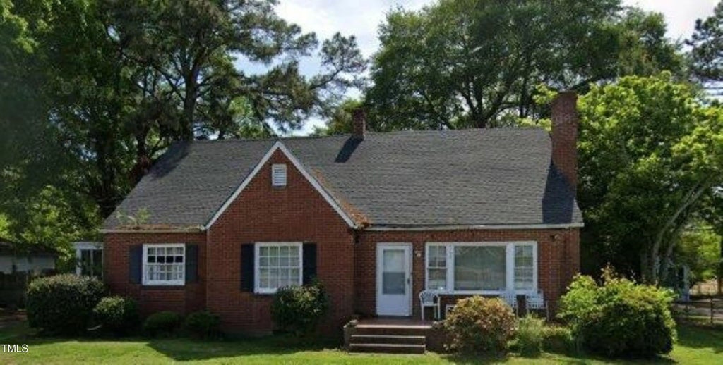 6754 E Main Street, Saratoga