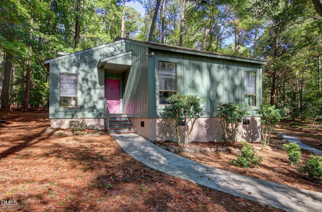 87 Shagbark, Pittsboro