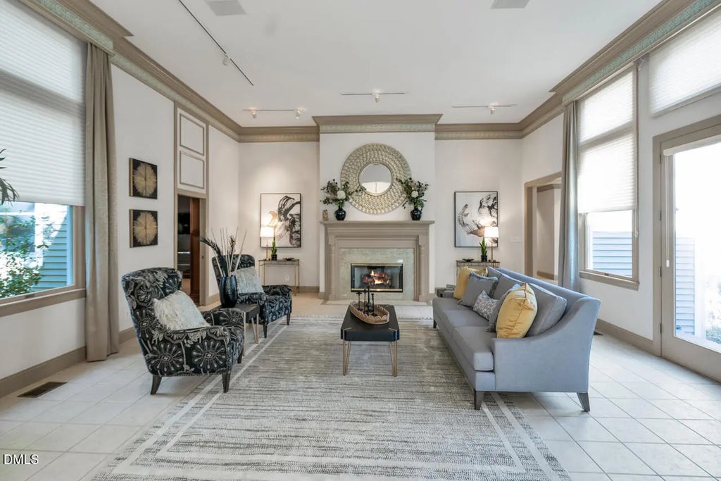 915 Woodham, Pittsboro