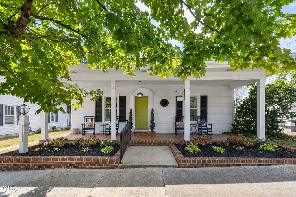 303 W Parrish Drive, Benson